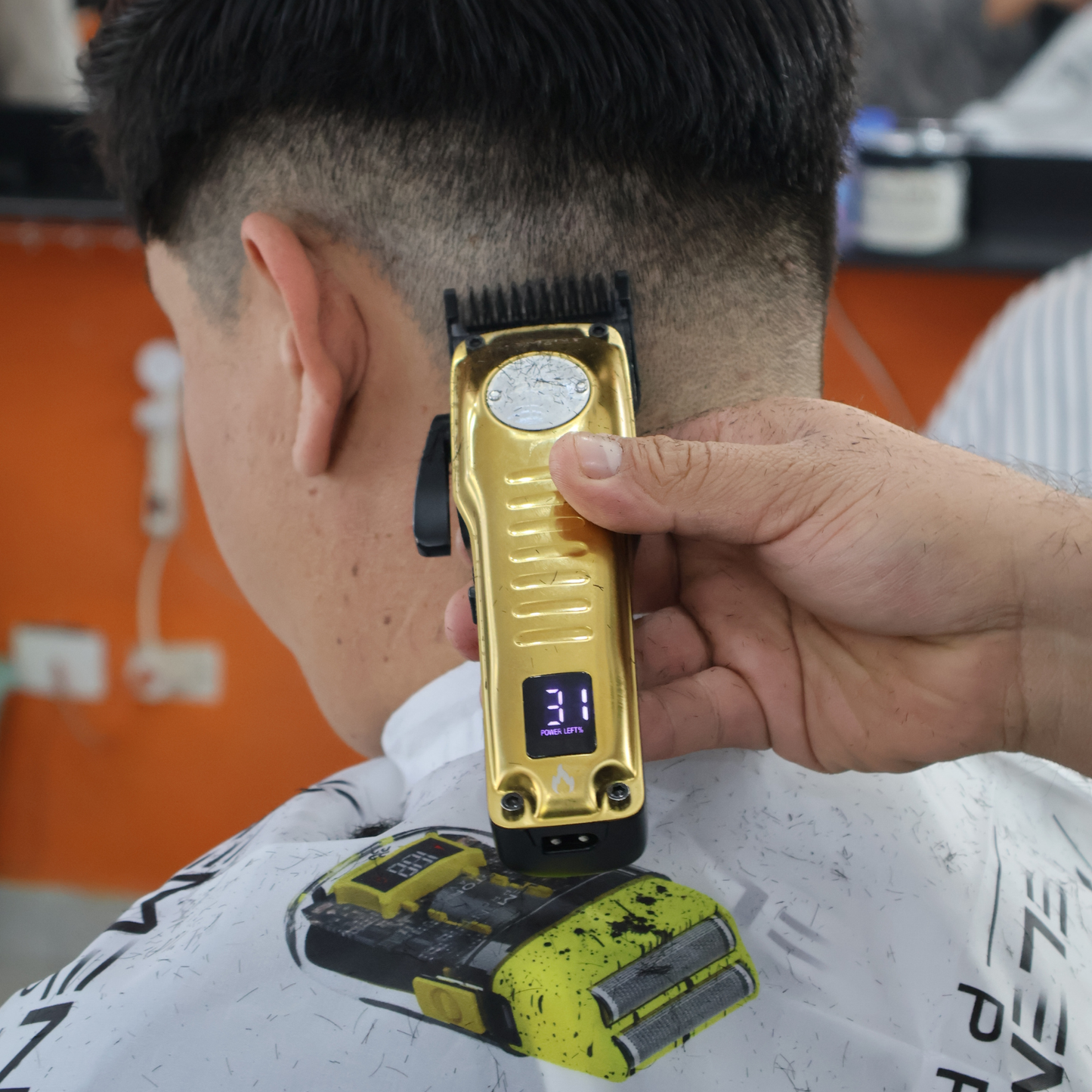 Máquina para corte de cabello profesional 24K Cordless Clipper